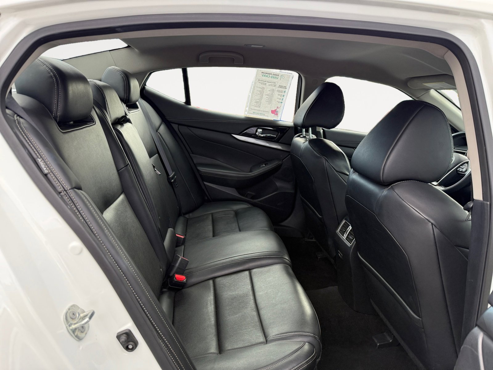 2022 Nissan Maxima SV photo 17