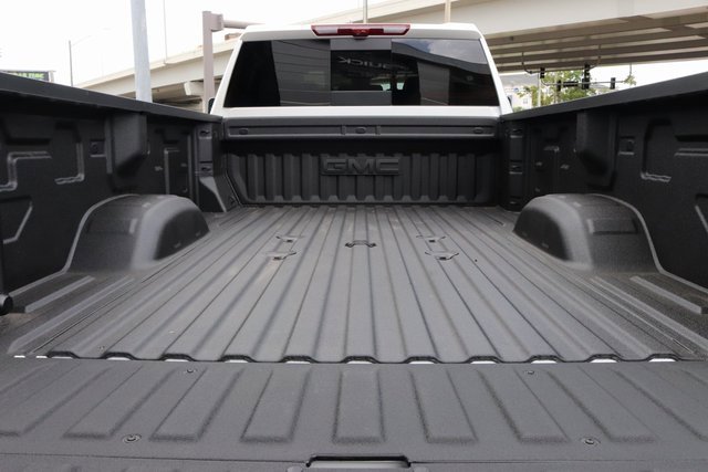 2025 Gmc Sierra 3500 HD Denali photo 18