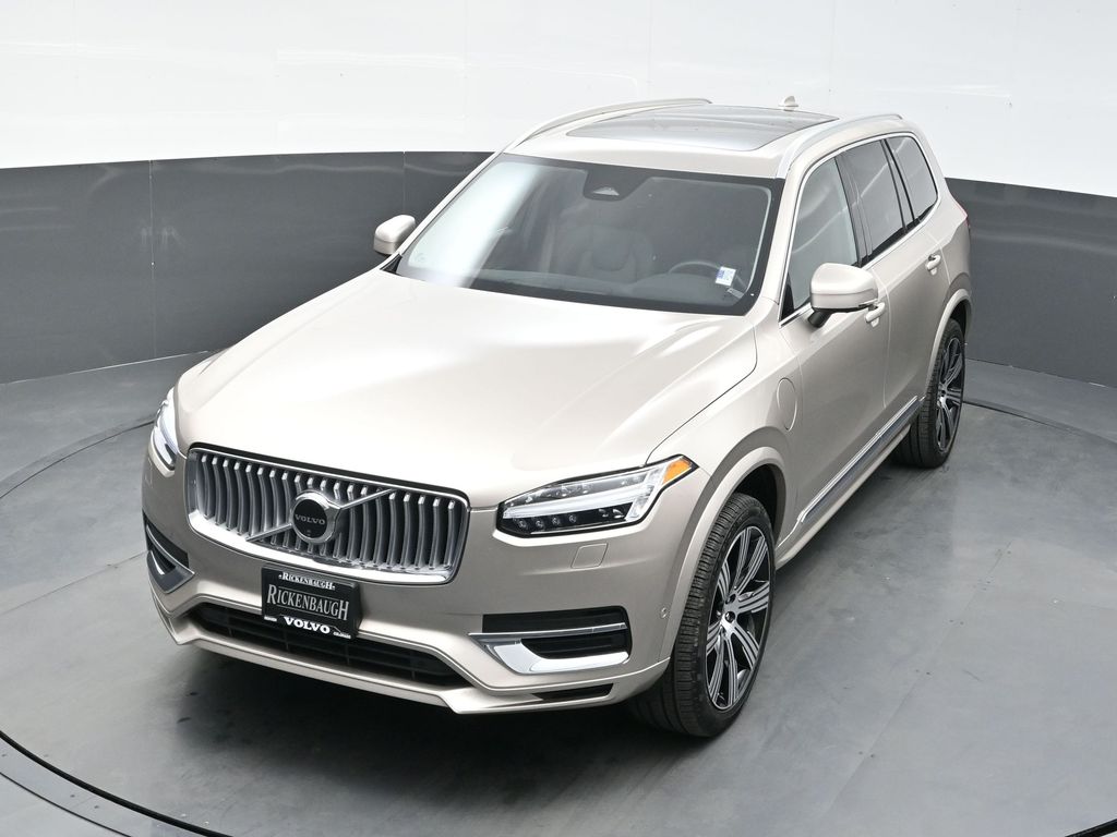 2025 Volvo XC90 T8 Plus photo 24