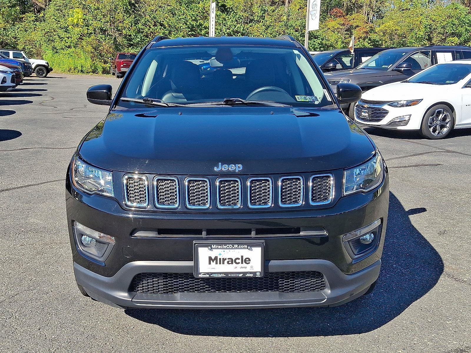2020 Jeep Compass Latitude photo 2