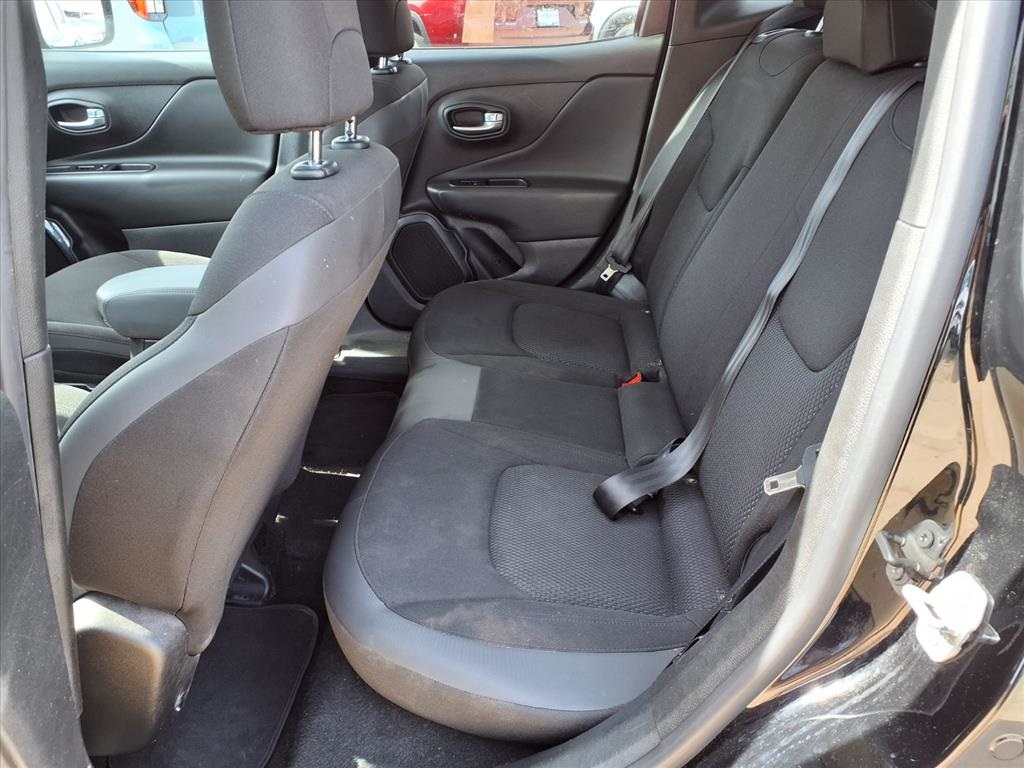 2019 Jeep Renegade Latitude Altitude photo 3