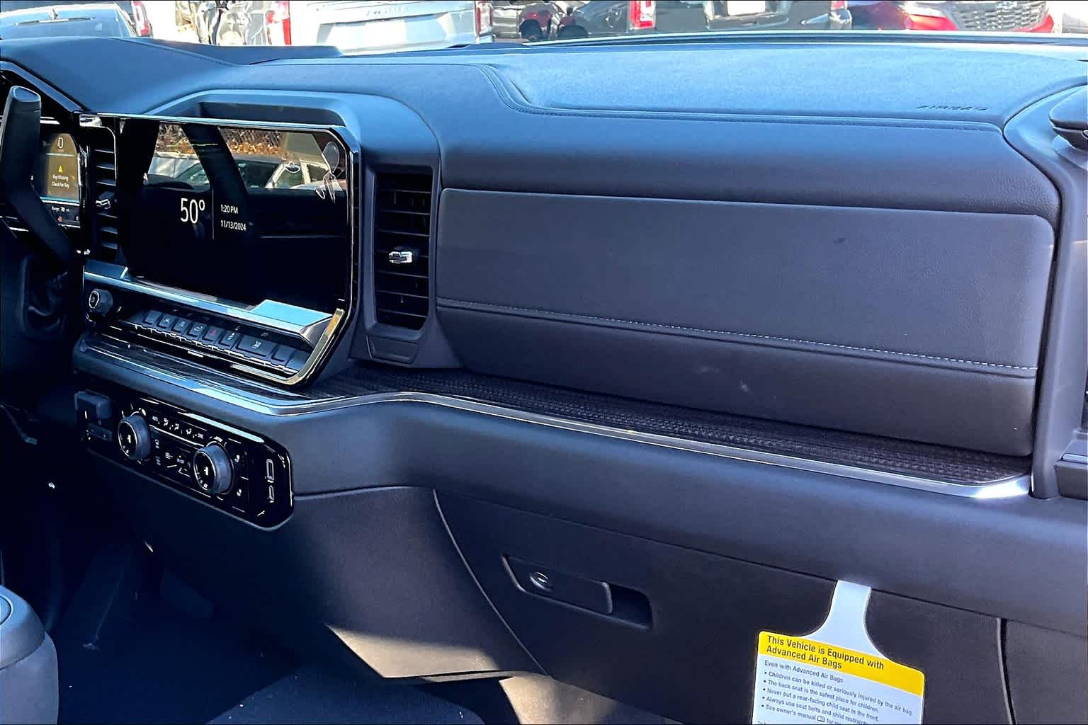 2025 Chevrolet Silverado 1500 LT photo 9