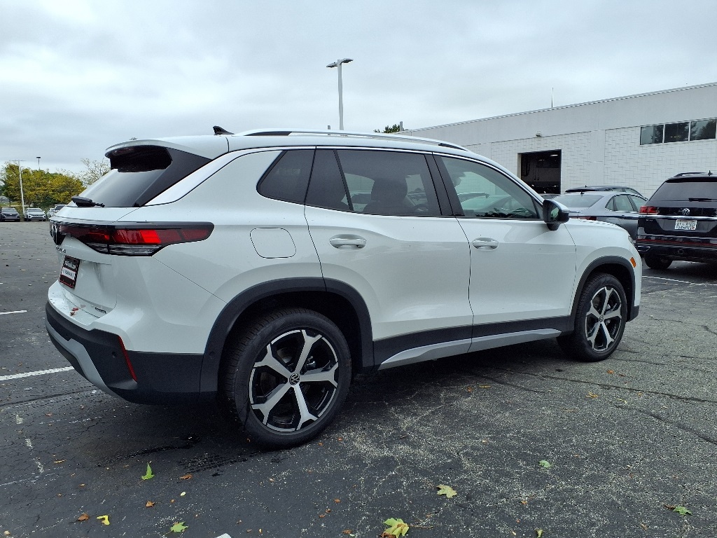 2025 Volkswagen Tiguan SE photo 2