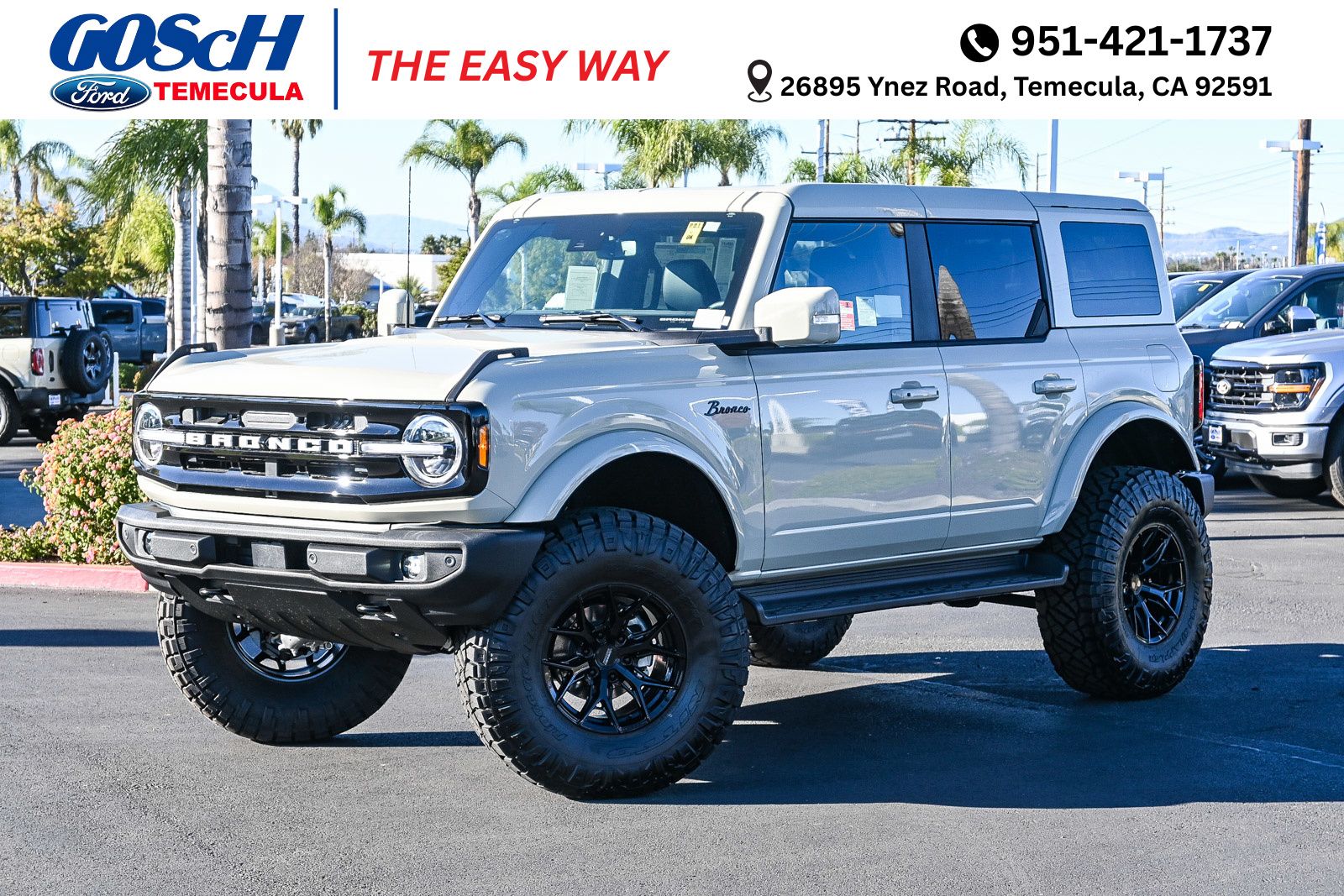2025 Ford Bronco 4-Door Outer Banks's photo