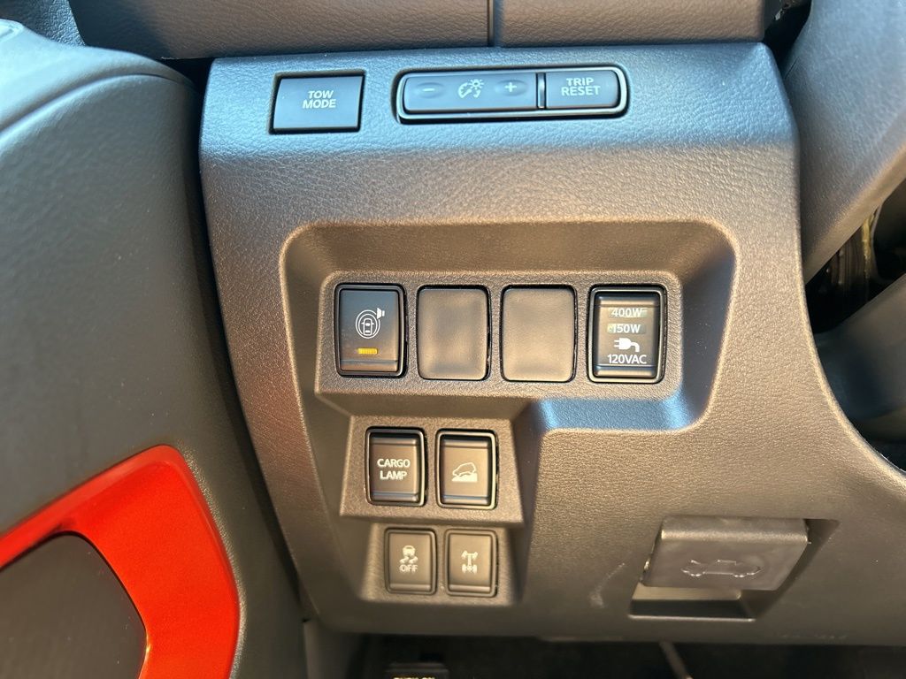 2025 Nissan Frontier PRO-4X photo 25
