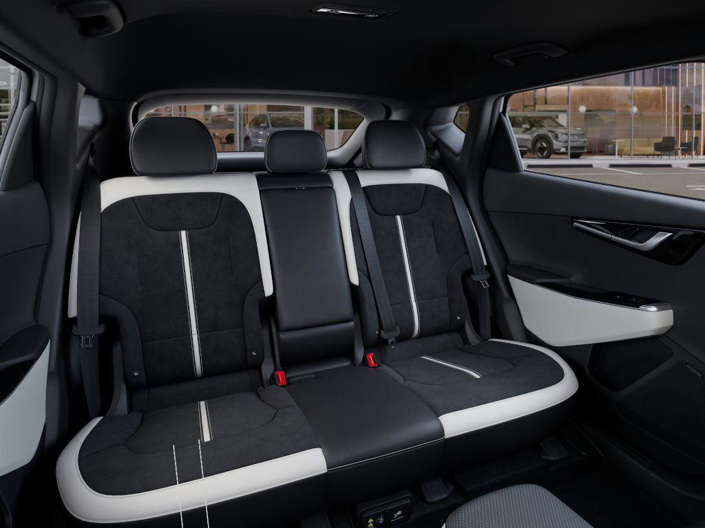 2025 Kia EV6 GT-Line photo 16