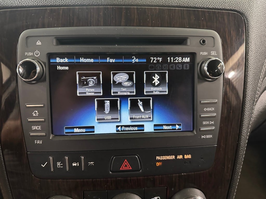 2017 Chevrolet Traverse 1LT photo 10