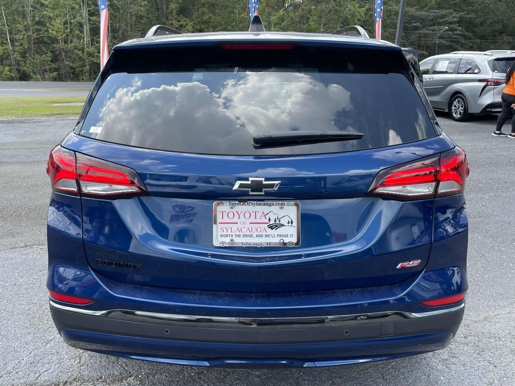 2023 Chevrolet Equinox RS photo 3