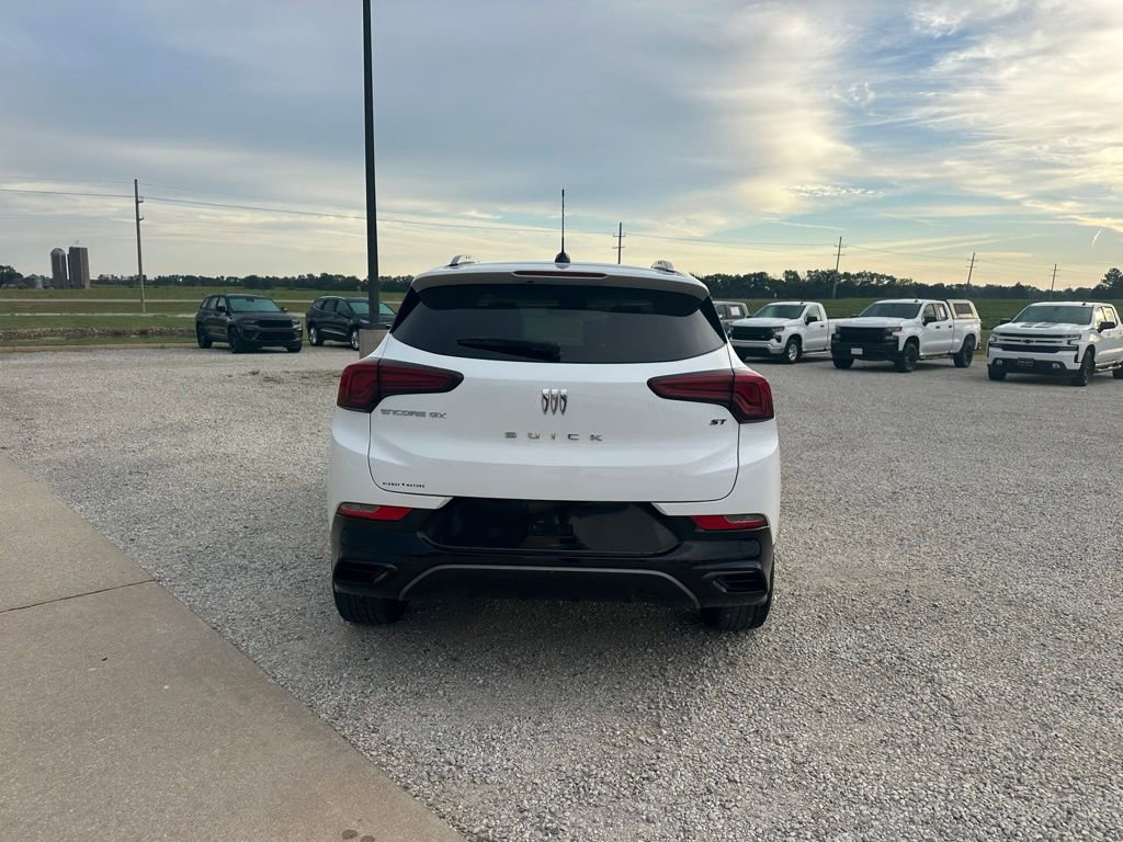 2024 Buick Encore GX Sport Touring photo 4