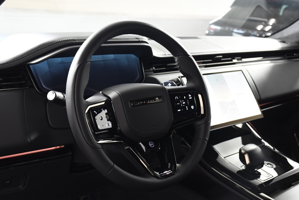 2025 Land Rover Range Rover Sport photo 14