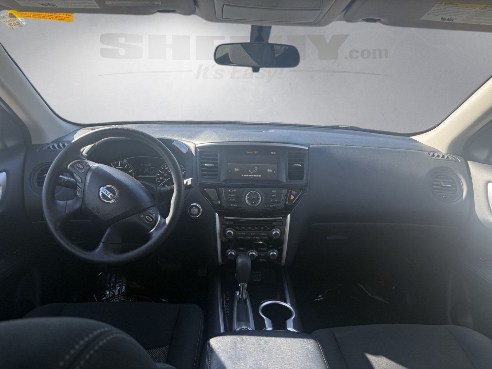 2020 Nissan Pathfinder S photo 3