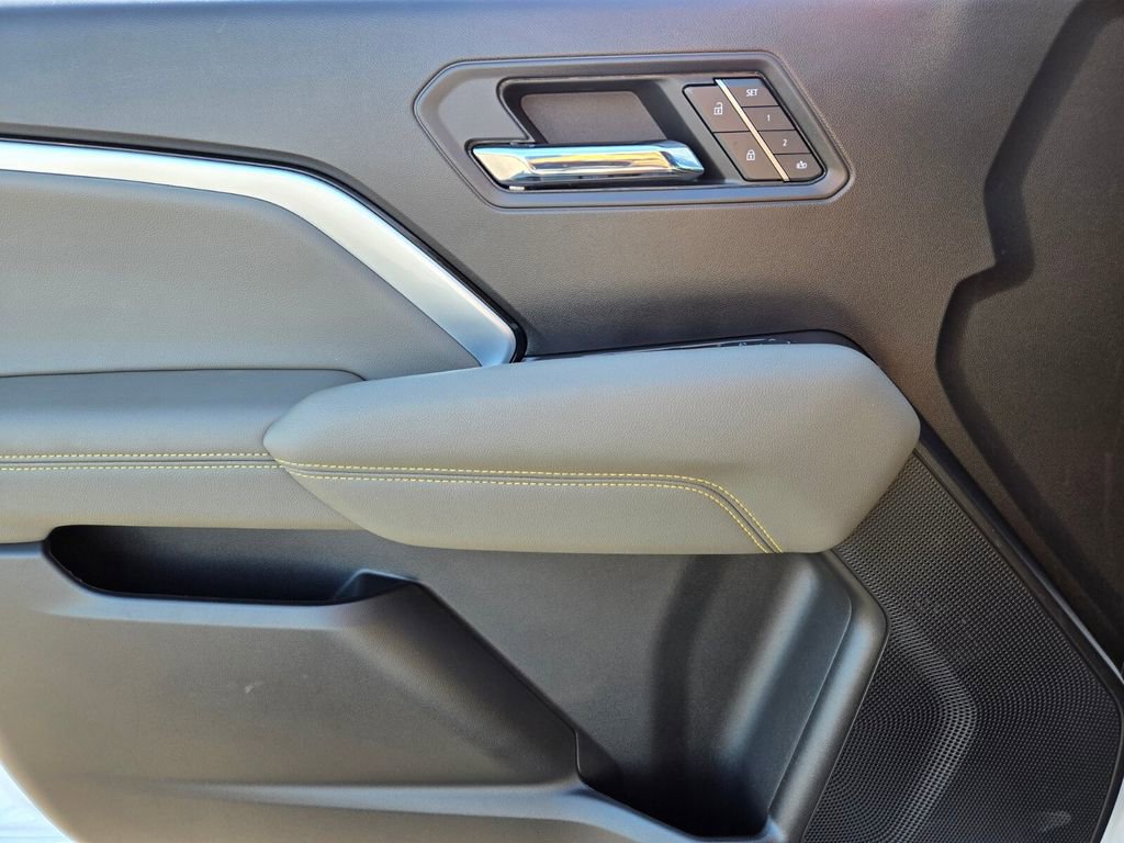2023 Chevrolet Colorado ZR2 photo 17