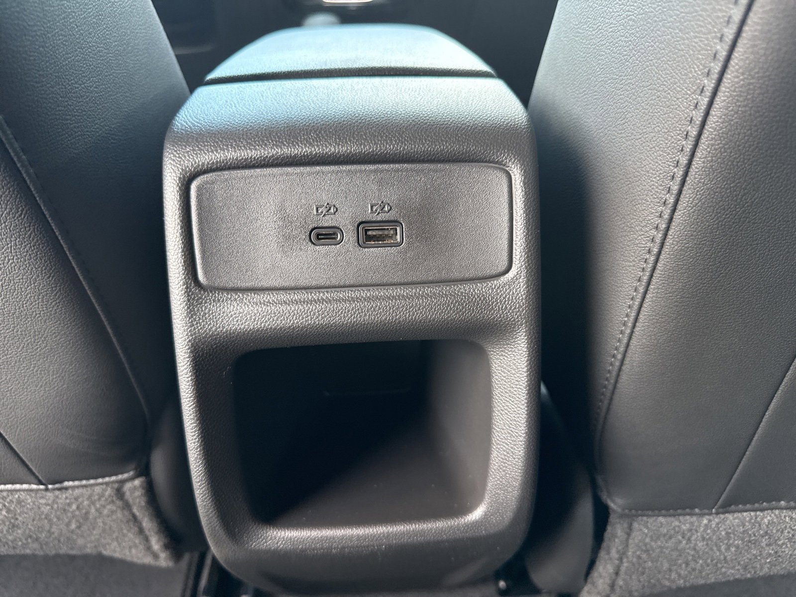 2025 Chevrolet Trax LT photo 13
