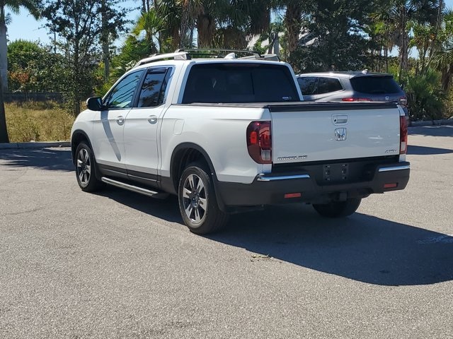 2019 Honda Ridgeline RTL photo 3
