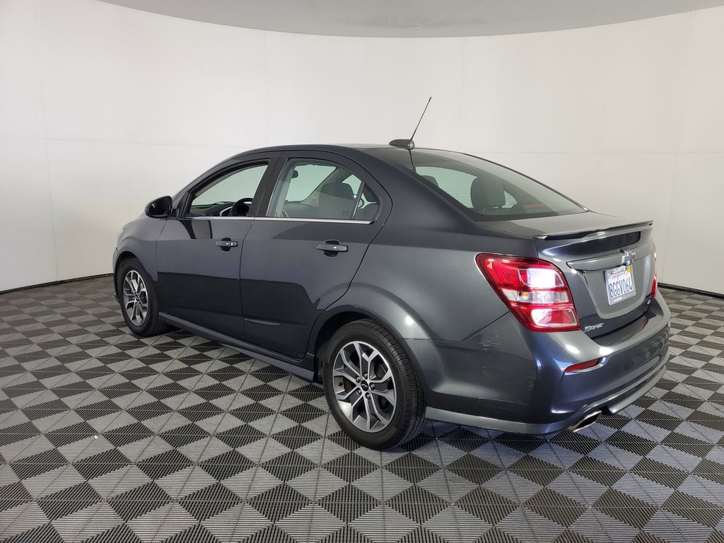 2018 Chevrolet Sonic LT photo 6
