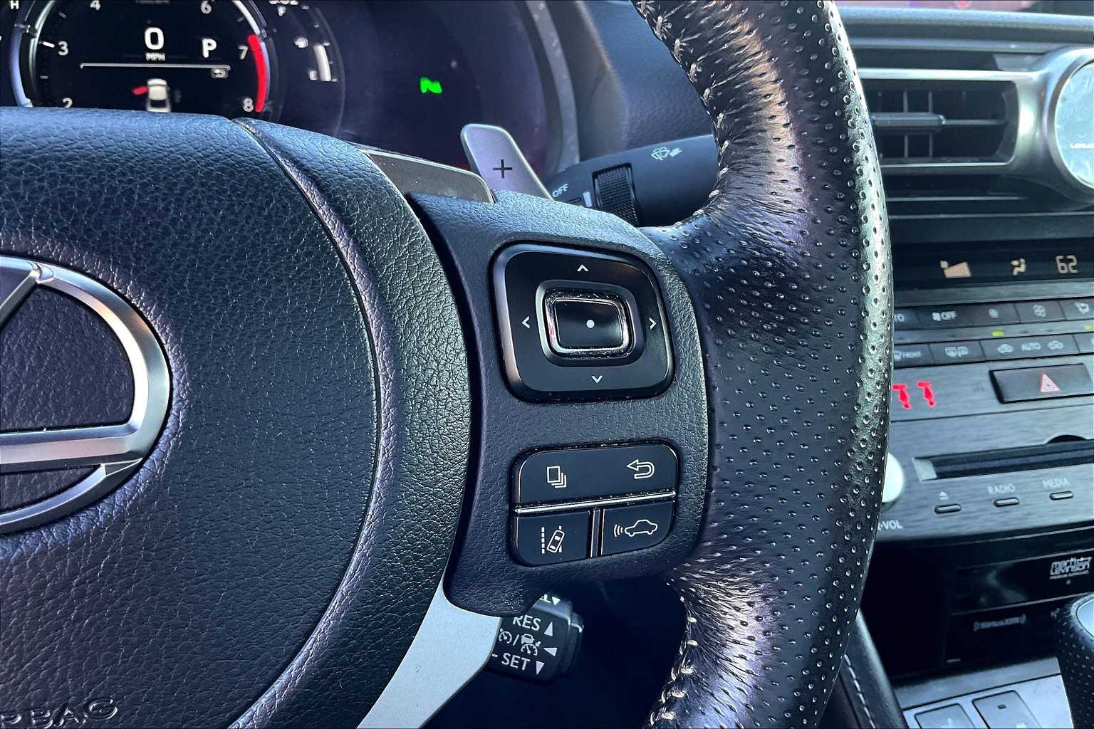 2022 Lexus RC 350 F SPORT photo 24