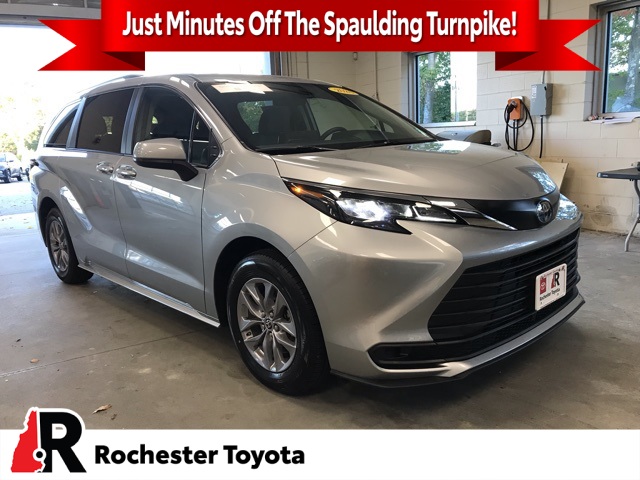 2024 Toyota Sienna LE