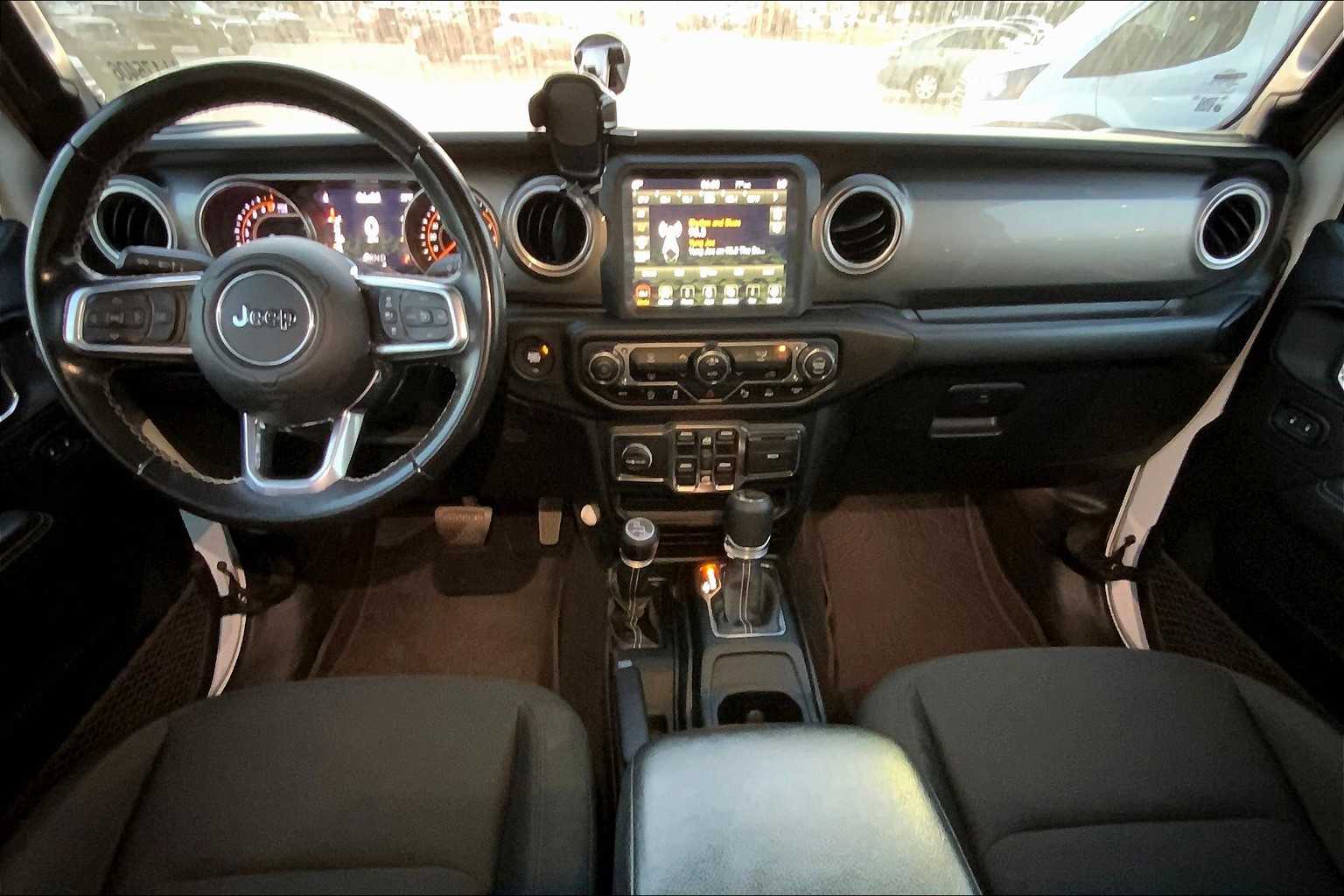 2020 Jeep Gladiator Overland photo 14