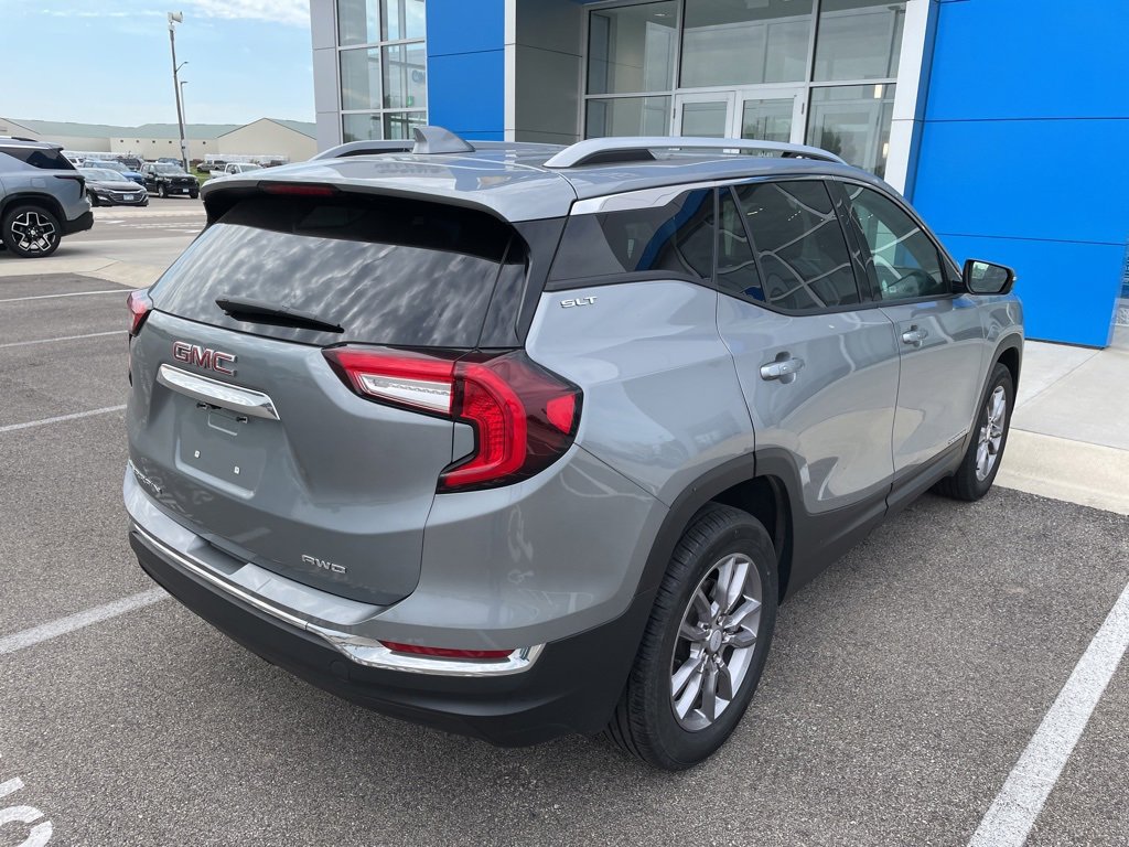 2024 Gmc Terrain SLT photo 15