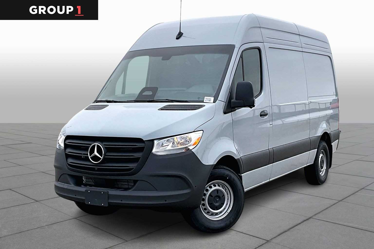 2026 Mercedes-Benz Sprinter Cargo Van Base's photo