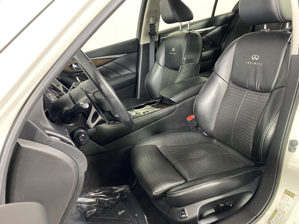 2014 Infiniti Q50 Hybrid Sport photo 20