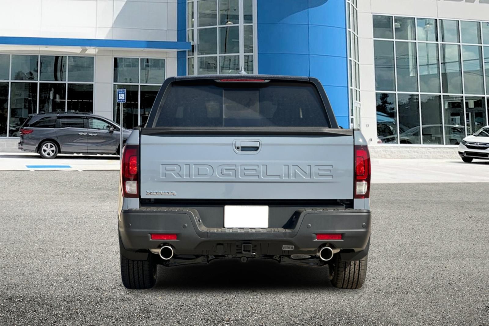 2025 Honda Ridgeline Black Edition photo 3