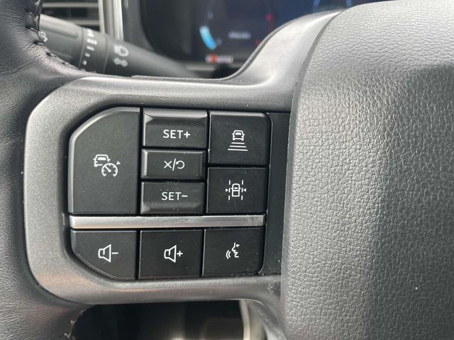 2024 Ford F-250 Lariat photo 32