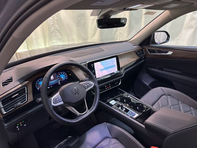 2026 Volkswagen Atlas SE Technology photo 13