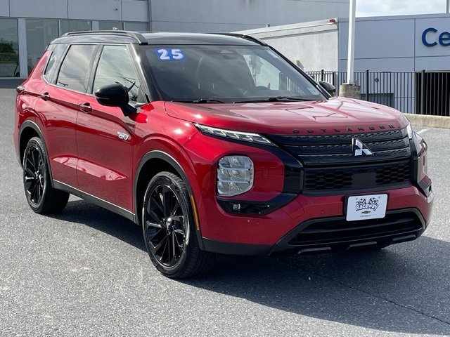 2025 Mitsubishi Outlander Plug-in Hybrid SEL Black Edition's photo