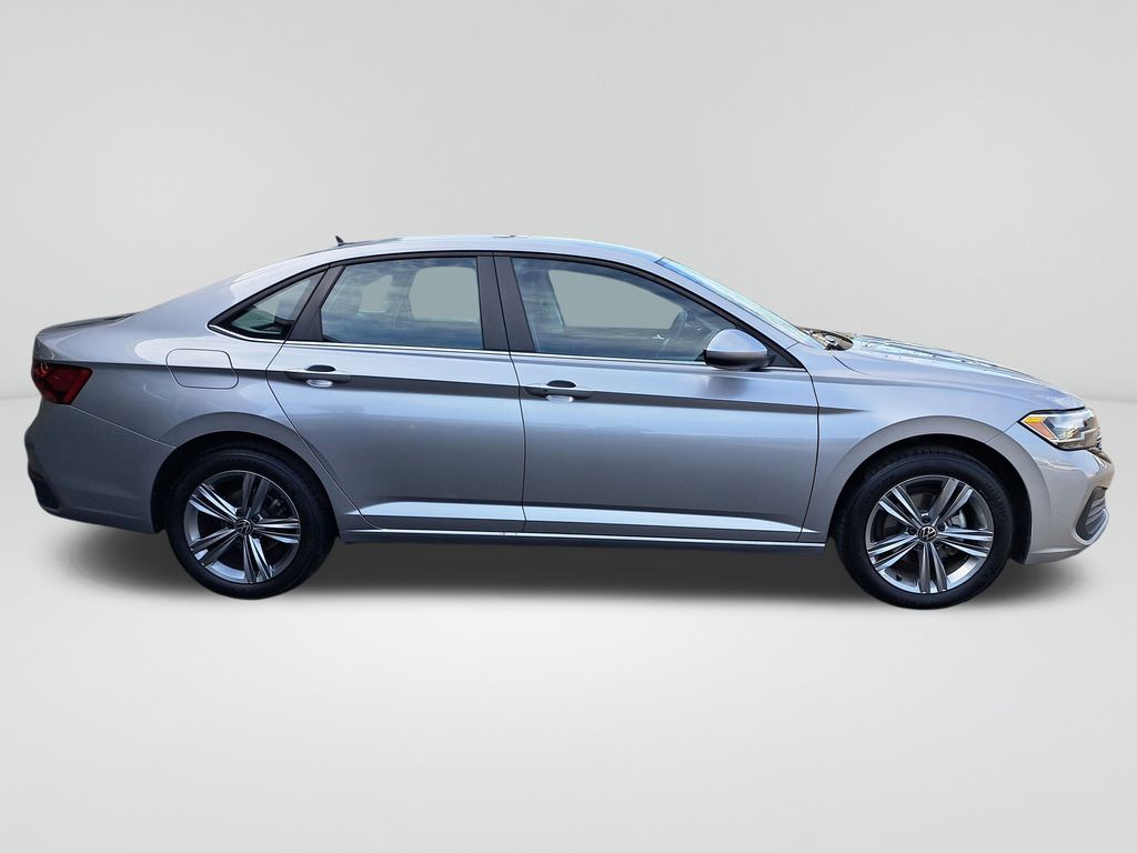 2024 Volkswagen Jetta 1.5T SE photo 4