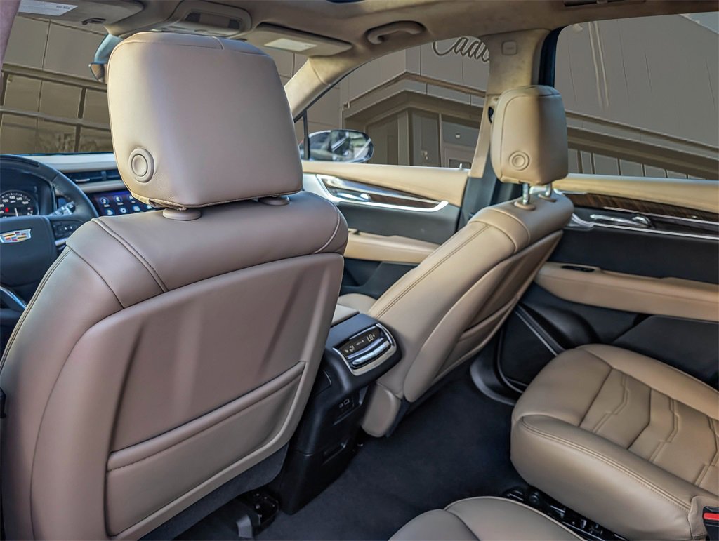 2025 Cadillac XT6 Sport photo 14