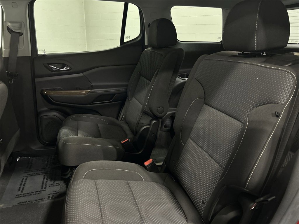 2023 Gmc Acadia SLE photo 24