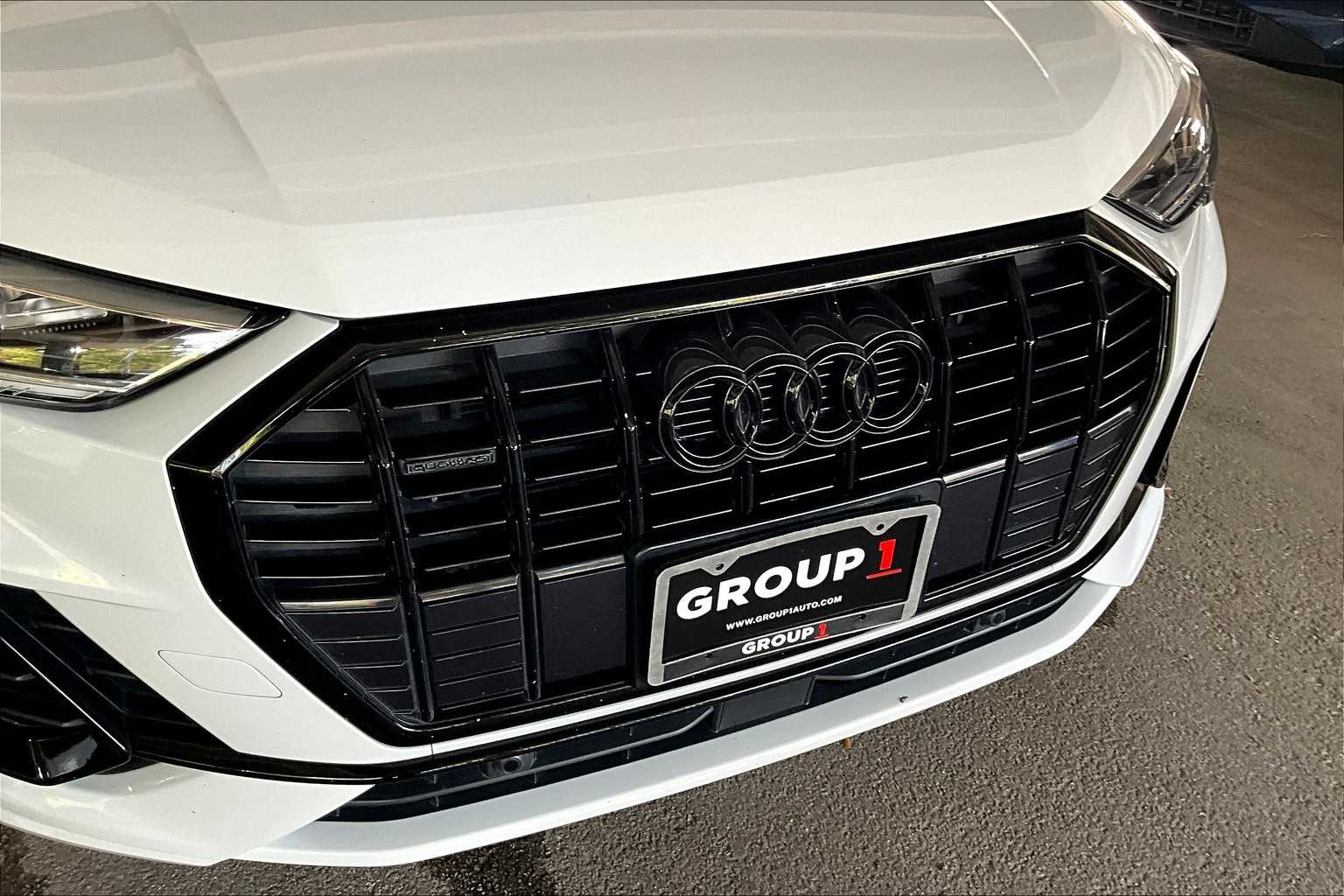 2020 Audi Q3 S line Premium Plus photo 26