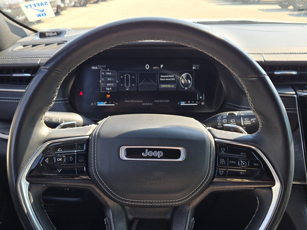 2021 Jeep Grand Cherokee Overland photo 32