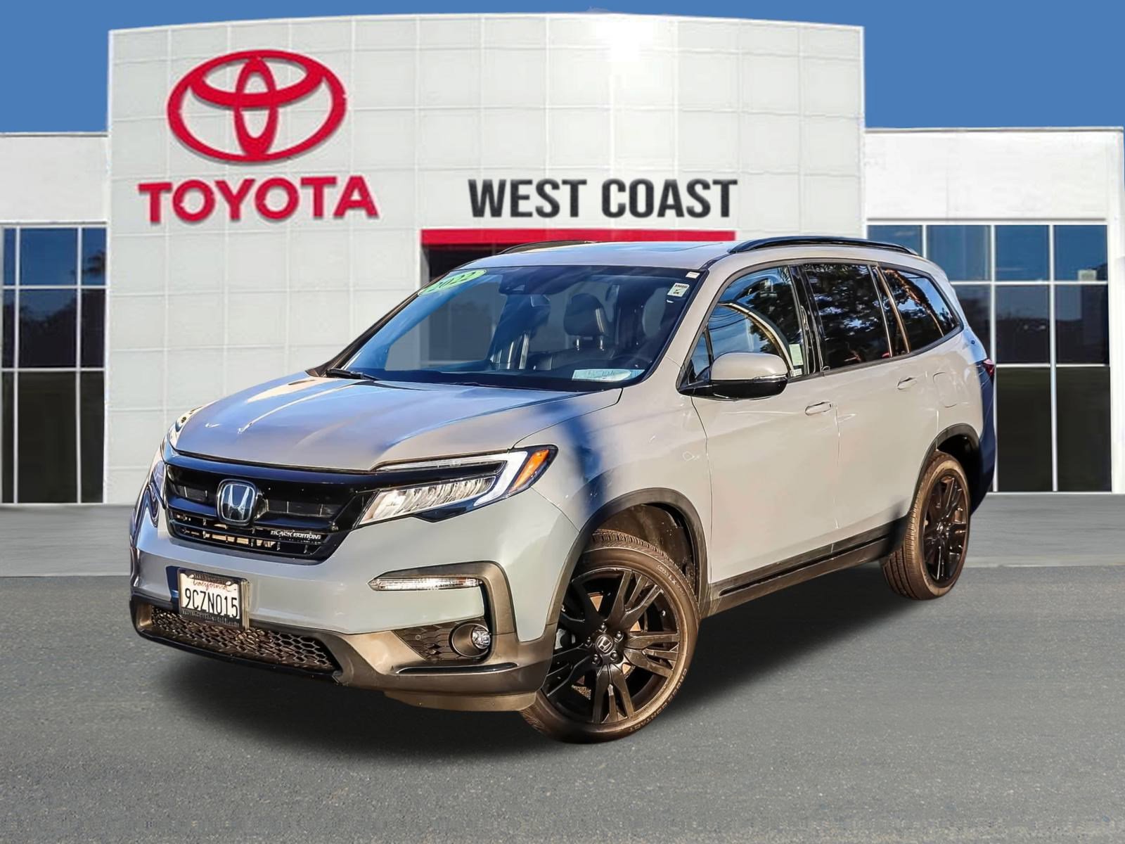 2022 Honda Pilot Black Edition's photo