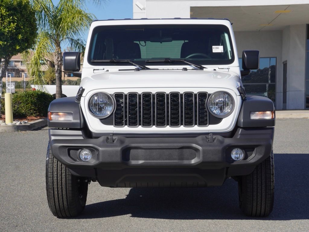 New 2026 Bright White Clear-Coat Exterior Paint Jeep 4-Door Sport S image 9