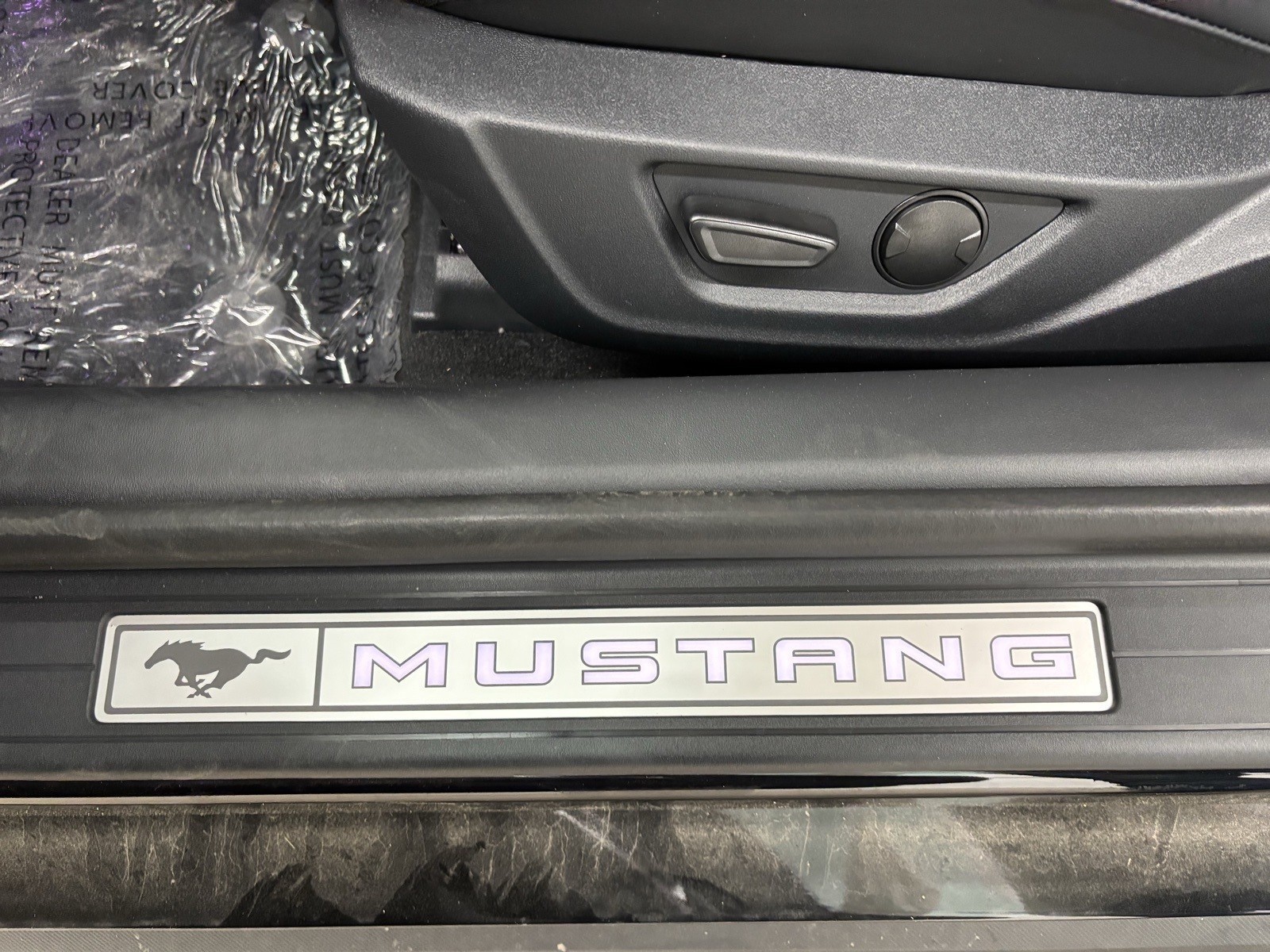 2025 Ford Mustang GT Premium photo 5