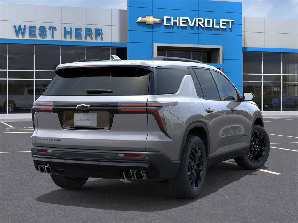 2025 Chevrolet Traverse photo 3