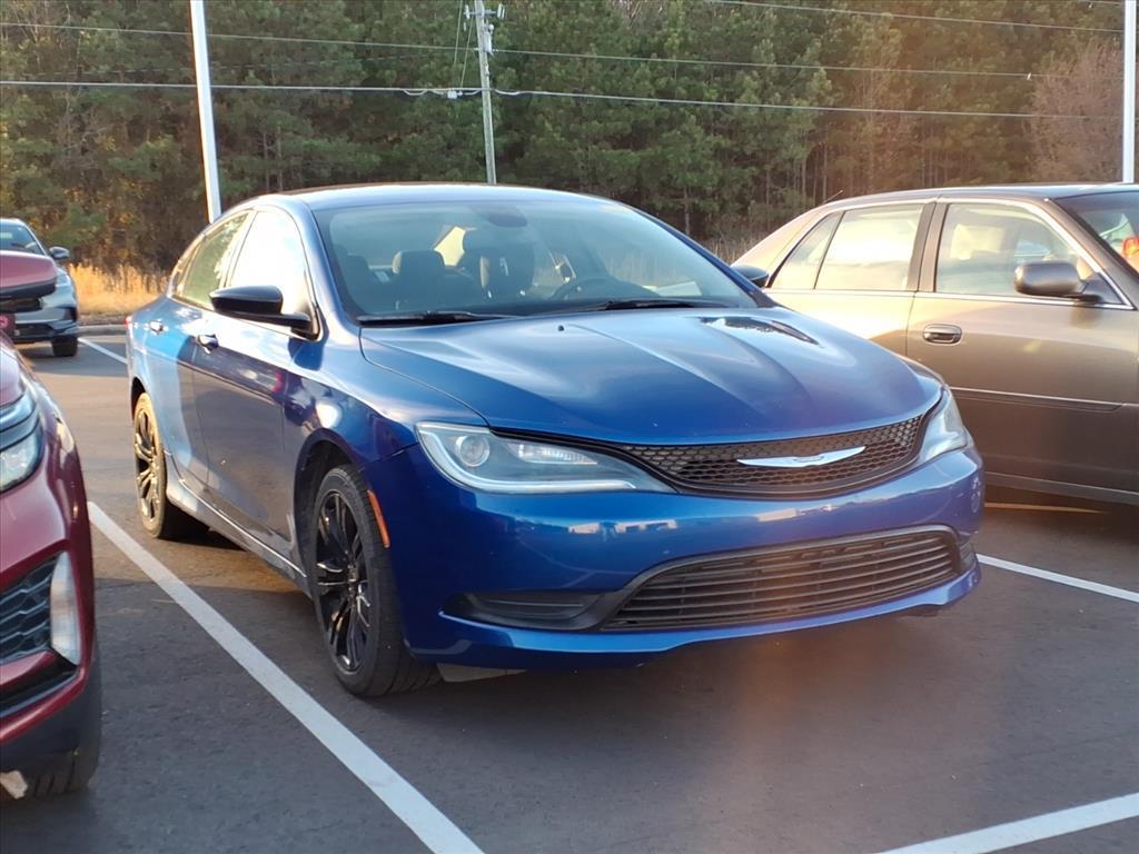 2017 Chrysler 200 LX