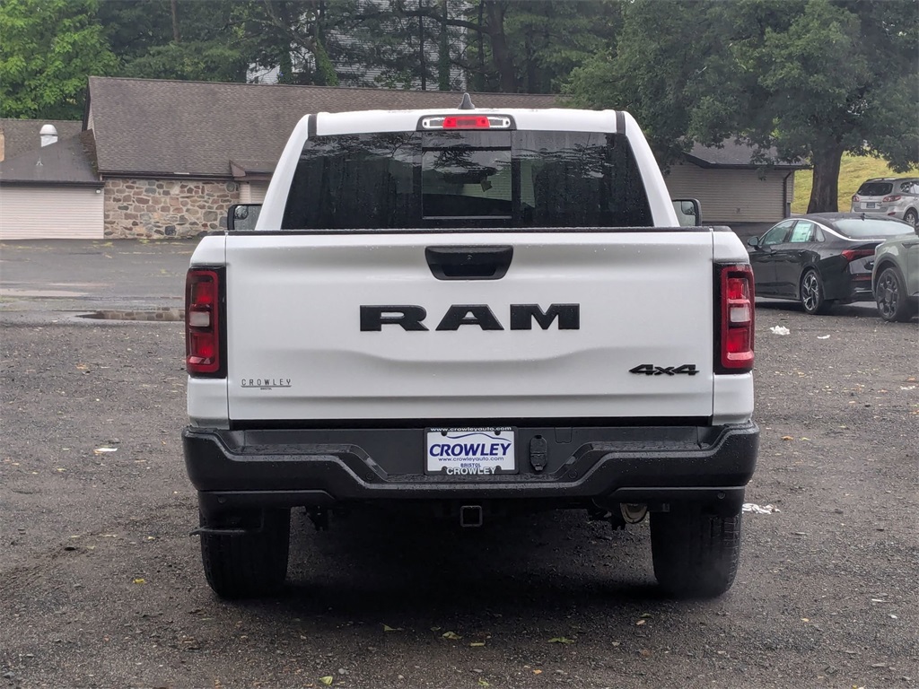 2025 Ram 1500 Tradesman photo 3