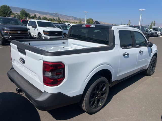 2025 Ford Maverick XLT photo 2