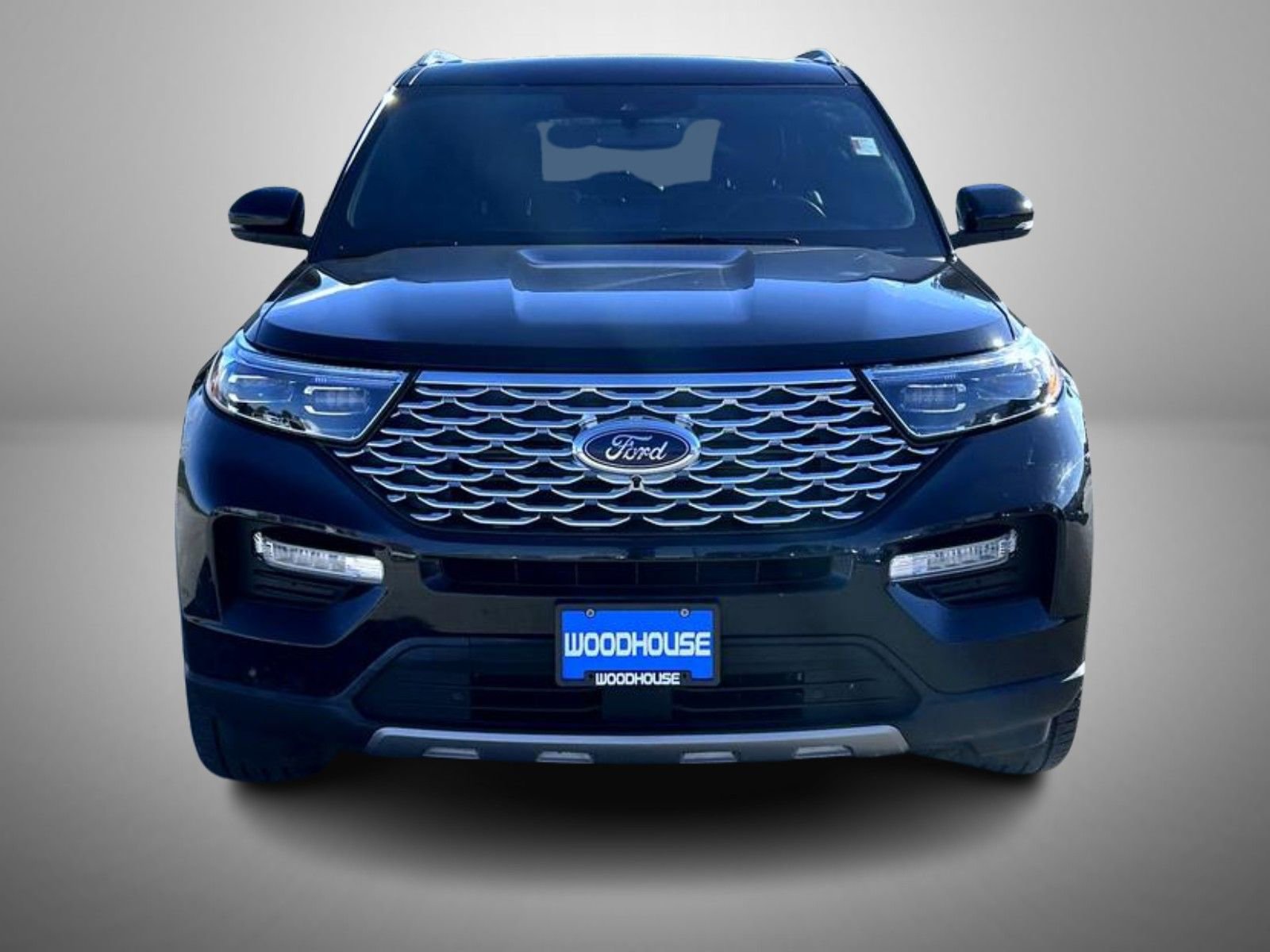 2023 Ford Explorer Platinum photo 2