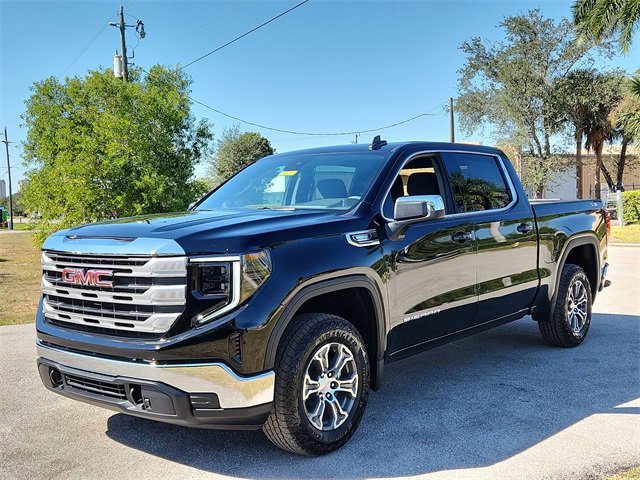 2026 Gmc Sierra 1500 SLE photo 2