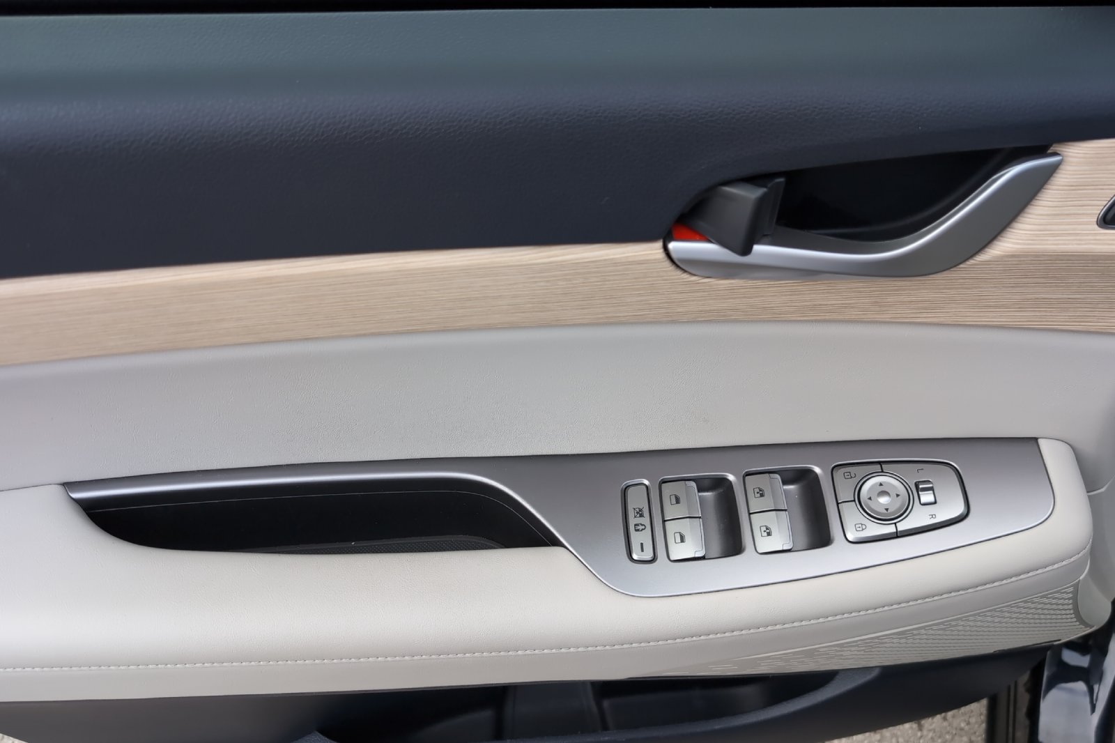 2023 Hyundai Palisade Limited photo 10