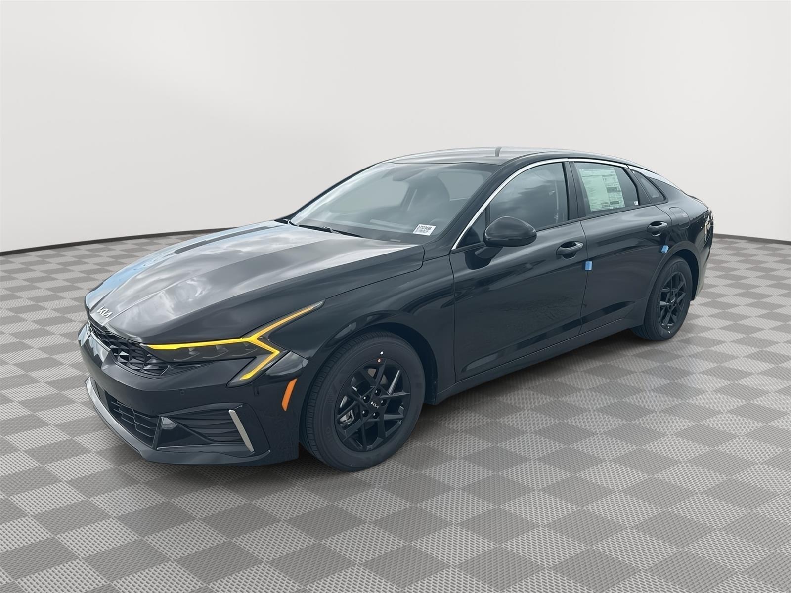 2025 Kia K5 LXS's photo