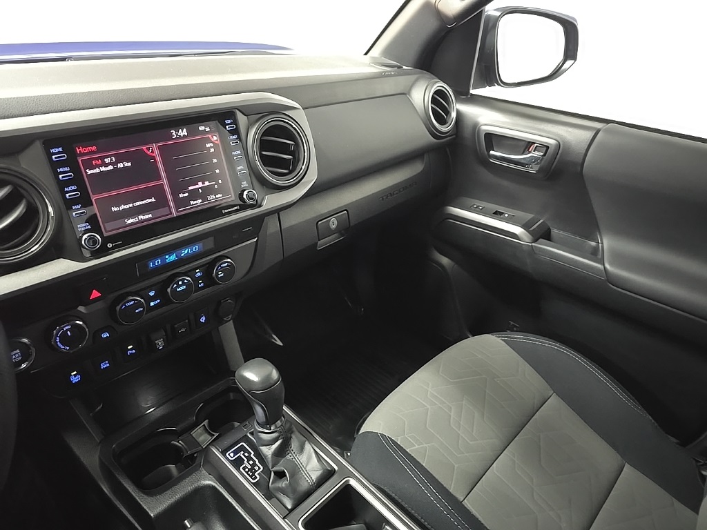 2022 Toyota Tacoma TRD Off-Road V6 photo 24