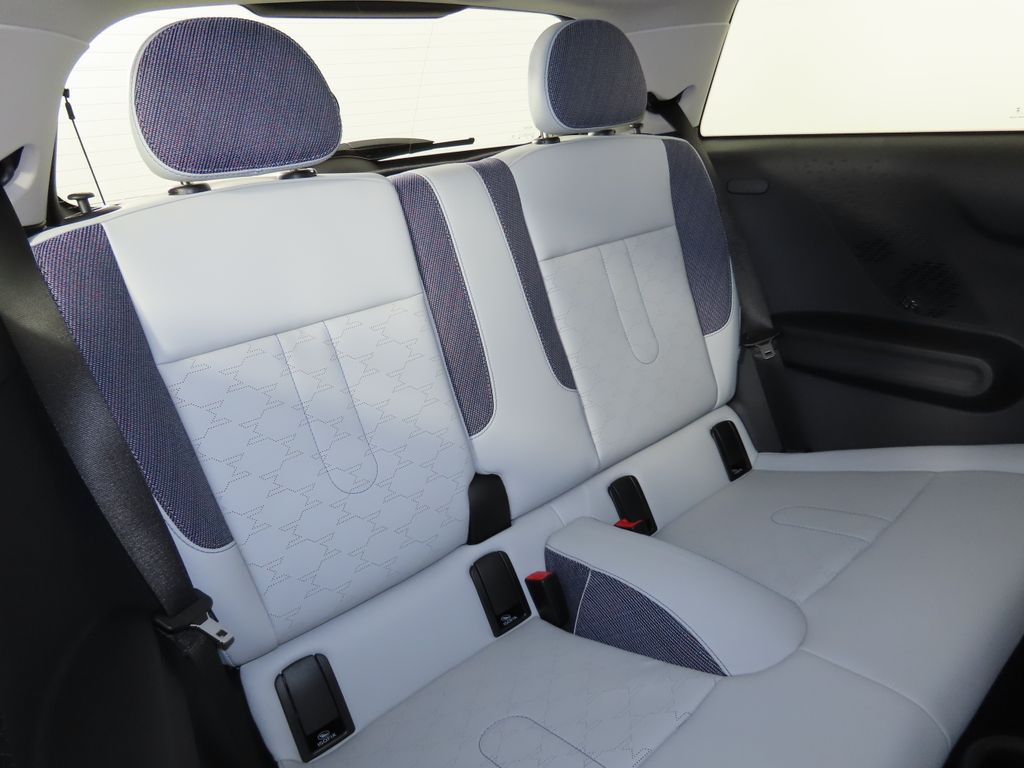 2025 Mini Cooper 2 Door Hardtop Signature photo 23