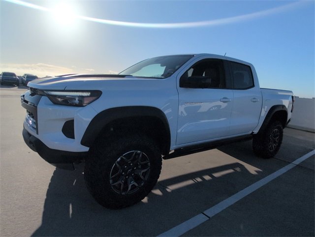 2026 Chevrolet Colorado ZR2 photo 3