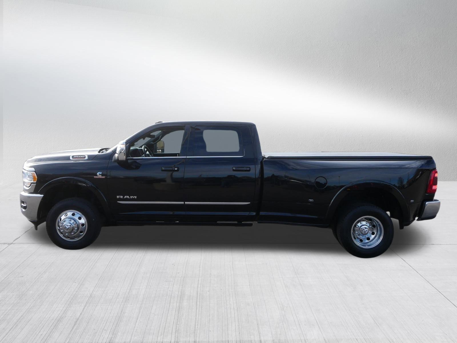 2024 Ram 3500 Limited photo 4