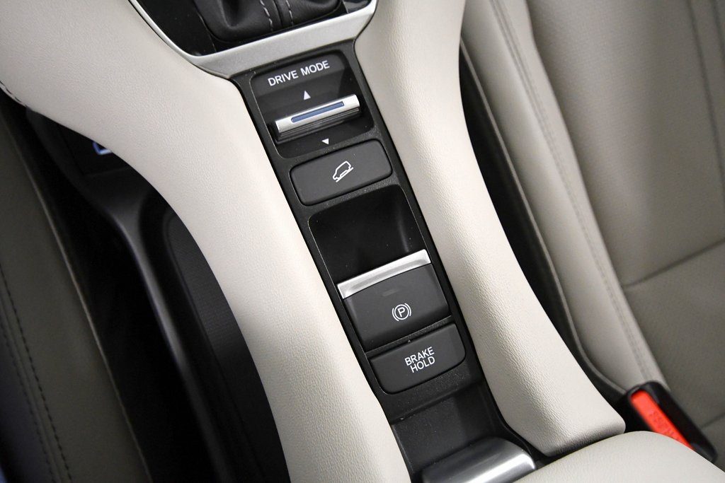 2025 Honda HR-V EX-L photo 23